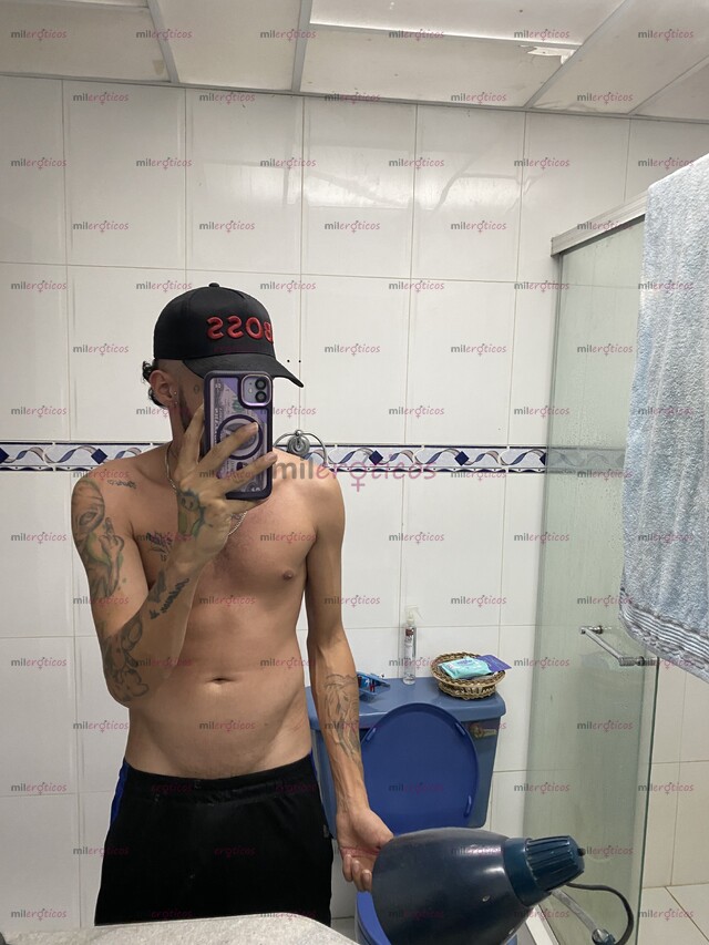 FOTOS DE ANDRÉS SERIO VARONIL Y MORBOSO RECIÉN LLEGADO A MEDELLÍN