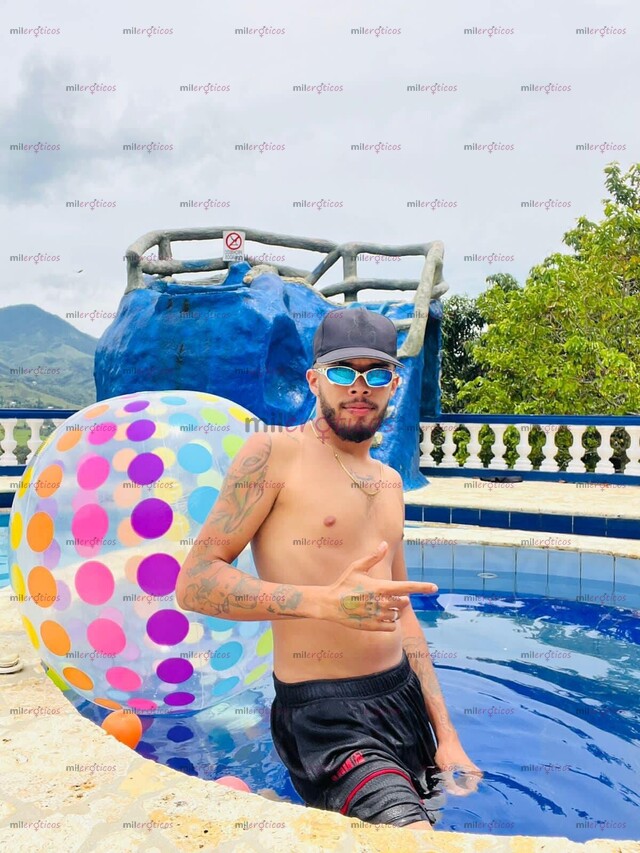 FOTOS DE ANDRÉS ÚLTIMOS DÍAS EN MEDELLÍN SERIO Y VARONIL