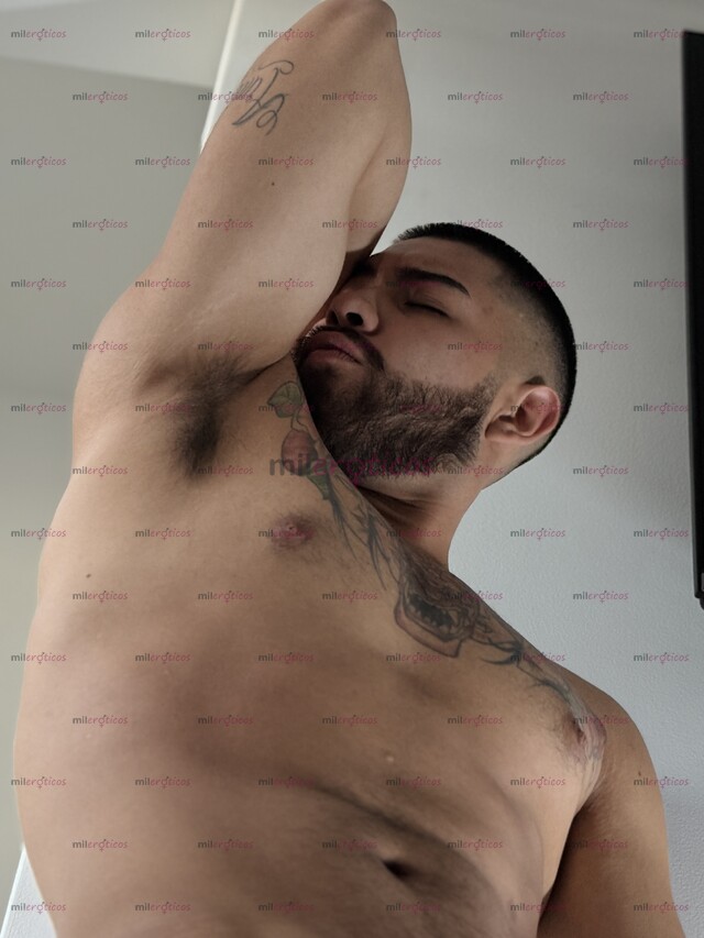 FOTOS DE ALEX VERGON XL LIMPIO ATLÉTICO GUAPO BARBÓN