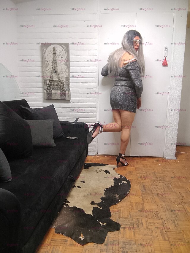 FOTOS DE COMPLACIENTE TV DE CLÓSET CHICA SENSUAL DE MUNDO E