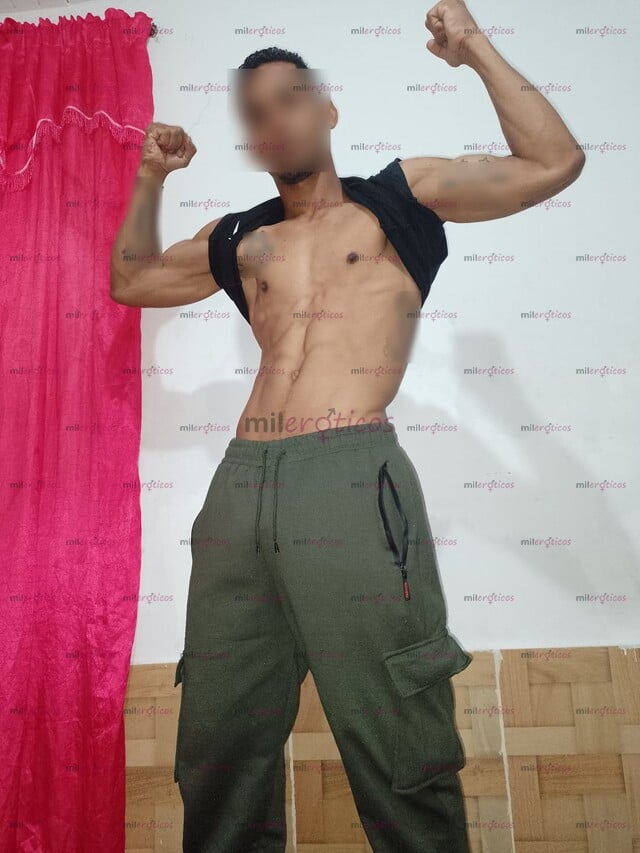 FOTOS DE MACHO DOMINANTE DOTADO ACTIVO DISPONIBLE