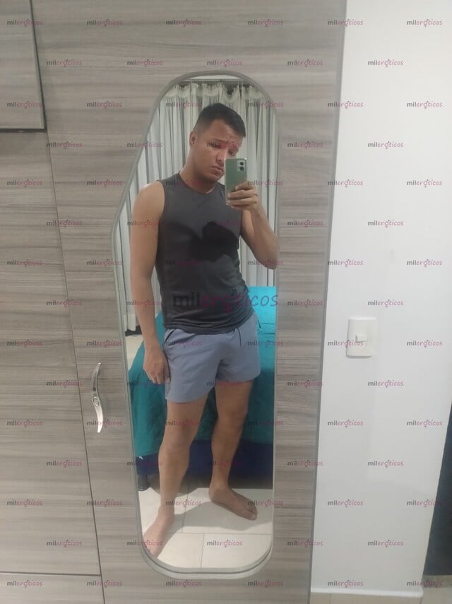 FOTOS DE HOLA MI NOMBRE ES SEBASTIÁN SOY TOLIMENSE DISPUESTO A COMPLACERTE