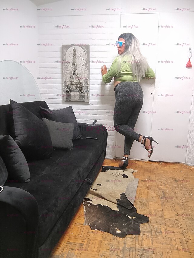 FOTOS DE COMPLACIENTE TV DE CLOSET MUNDO E EL LUGAR DE TU FANTASÍA