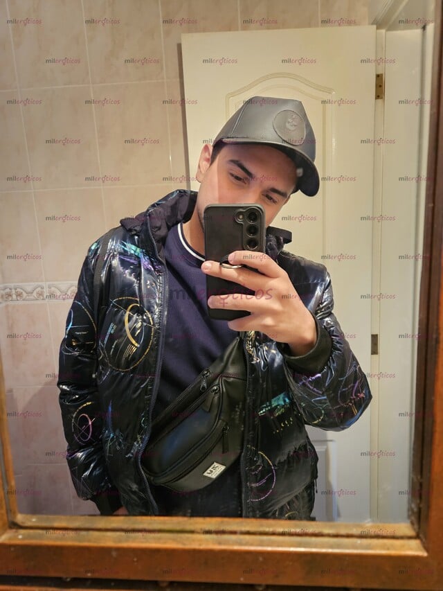 FOTOS DE MAX CHICO ATRACTIVO Y FOGOSO,VERSATIL DISPUESTO A COMPLACERTE!