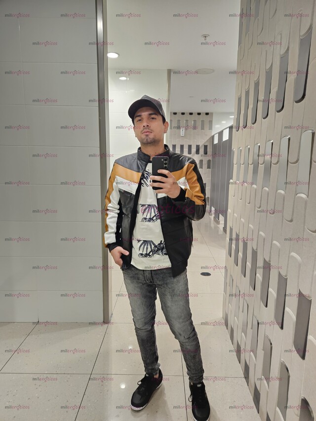 FOTOS DE MAX CHICO ATRACTIVO Y FOGOSO,VERSATIL DISPUESTO A COMPLACERTE!