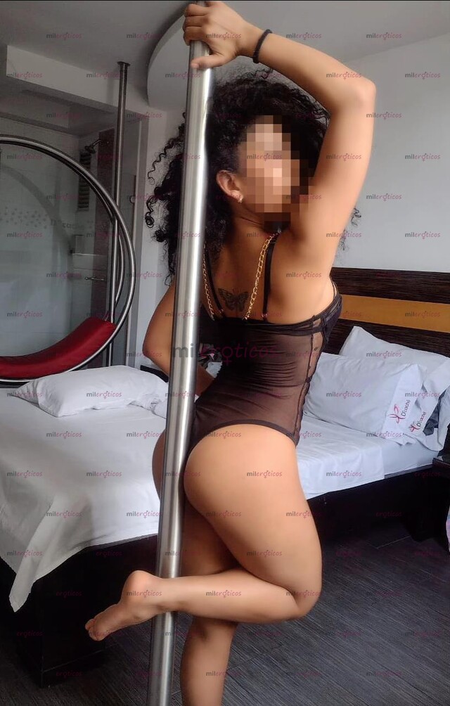 FOTOS DE YKARLI MORENAZA CHICA DESCOMPLICADA DESEOSA POR CUMPLIR TUS DESEOS
