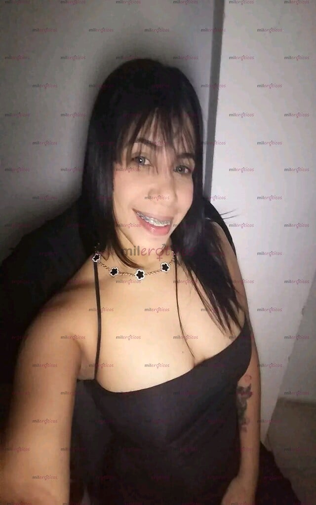 FOTOS DE HOLA ME LLAMO MÍA TENGO 24 AÑOS ESTOY LACTANDO TENGO BUENA LECHITA PARA DAR