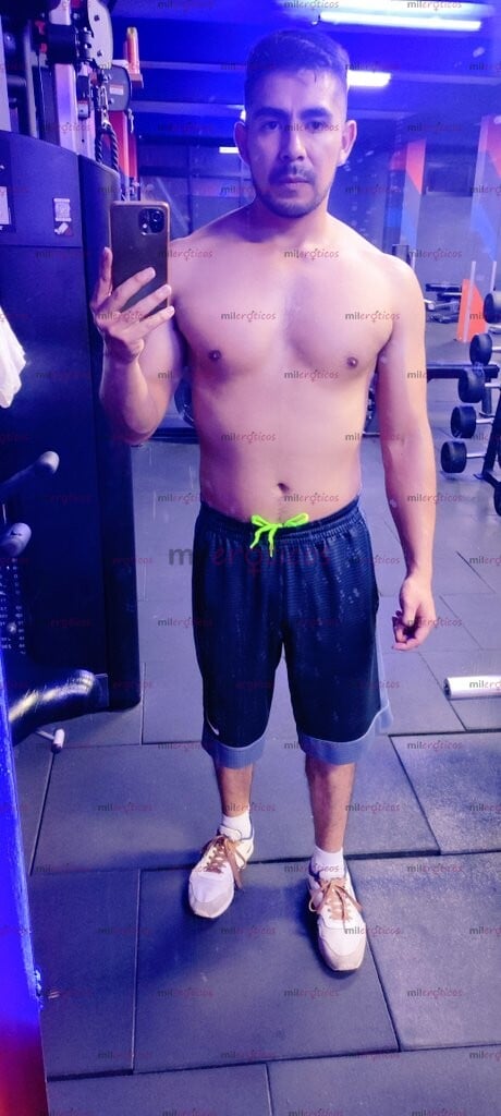 FOTOS DE HOMBRE JOVEN VARONIL Y CON GUSTO POR EL SEXO, LISTO PARA COMPLACERTE