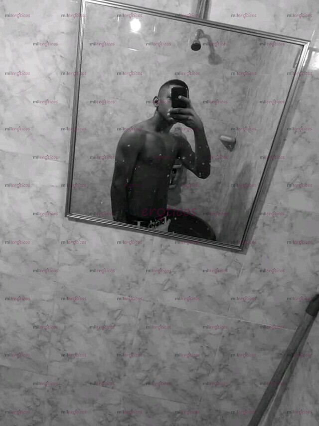 FOTOS DE TU NEGRO VERGON Y CALIENTE ESTA AQUI PARA TI