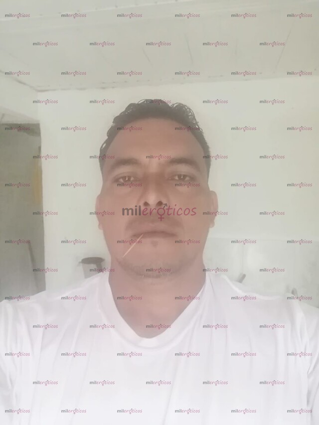 FOTOS DE EDWUARD BIEN DOTADO, DISPUESTO A COMPLACERTE EN TODAS TUS NECESIDADES