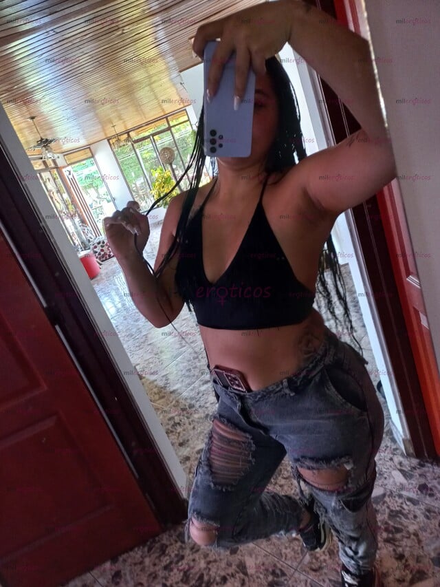 FOTOS DE HOLA CHICOS SOY LUCIANA DISPUESTA A COMPLACERTE Y HACERTE PASAR UN BUEN RATO