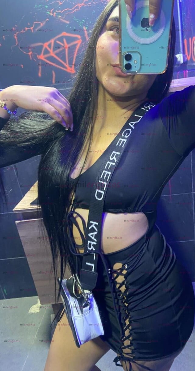 FOTOS DE HOLA CHICOS SOY LUCIANA DISPUESTA A COMPLACERTE Y HACERTE PASAR UN BUEN RATO