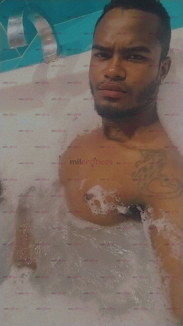 FOTOS DE CHICO VENEZOLANO ARDIENTE Y CON GANAS DE DARTE EL MAYOR ÉXTASIS DE TU VIDA