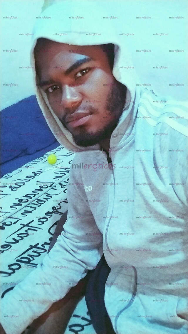 FOTOS DE CHICO VENEZOLANO ARDIENTE Y CON GANAS DE DARTE EL MAYOR ÉXTASIS DE TU VIDA