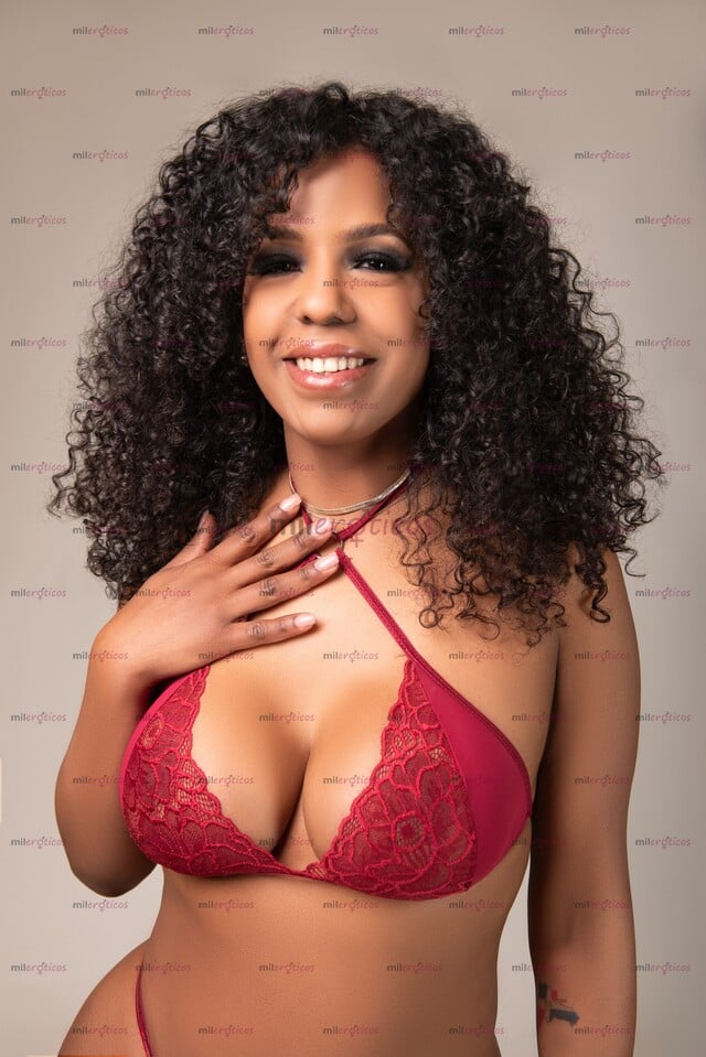 FOTOS DE MORENA DOMINICA,CALIENTE SEXI ,CUERPO NATURAL,CON CHICHIS Y CULO MUY RICO