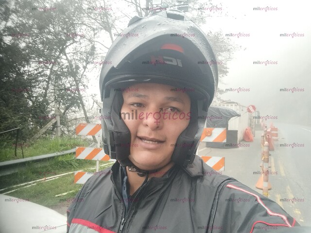 FOTOS DE COLECCIONO SONRISAS, BUENOS RATOS Y CONVERSACIONES QUE TERMINAN EN MADRUGADAS.