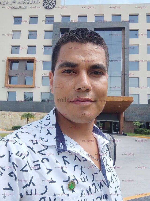 FOTOS DE SIÉNTETE EN CONFIANZA QUE YO SERÉ DISCRETO Y COMPLACIENTE.