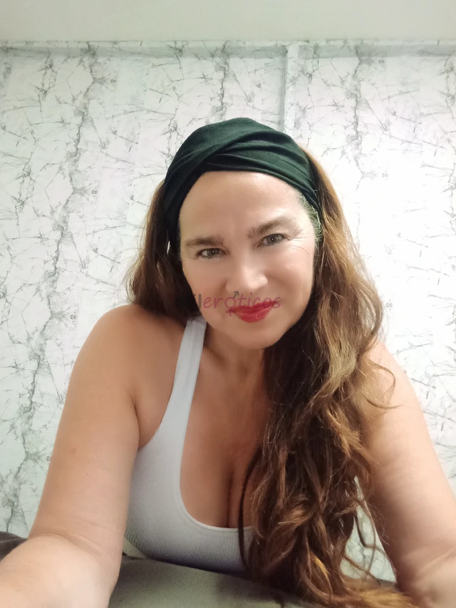 Hola carino ven a pasar un momento de relajacion plena con el deleite de mis experimentadas manos dispuestas a llevarte a las estrellas masajes relaja...