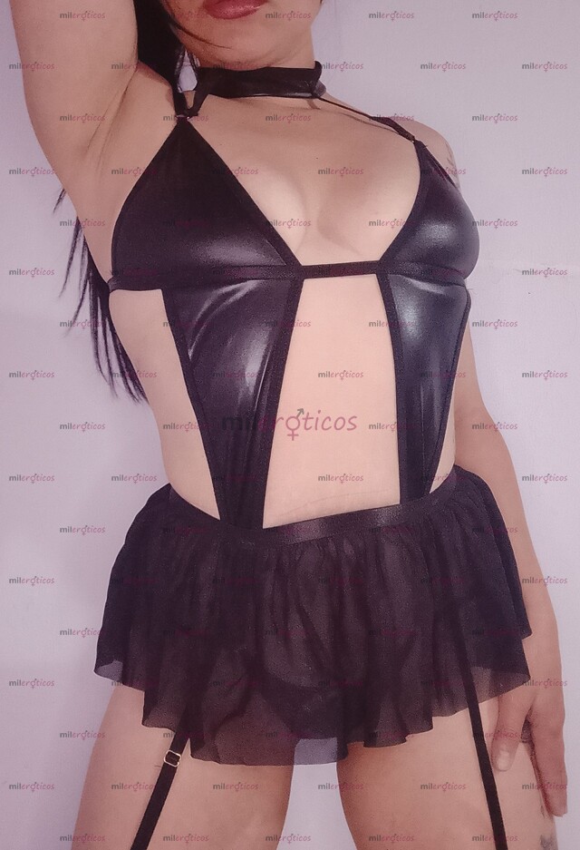 FOTOS DE IMAGINAS A UNA CHICA CON MIRADA ANGELICAL PERO ALMA DE DIOSA DEL PLACER? ESA SOY