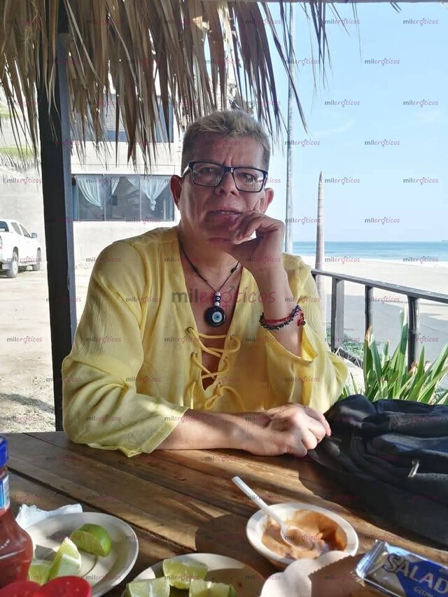 FOTOS DE COMPLACIENTE CON MUCHO MORBO LLEGANDO DEL SUR, DEVORANDO AL CIEN