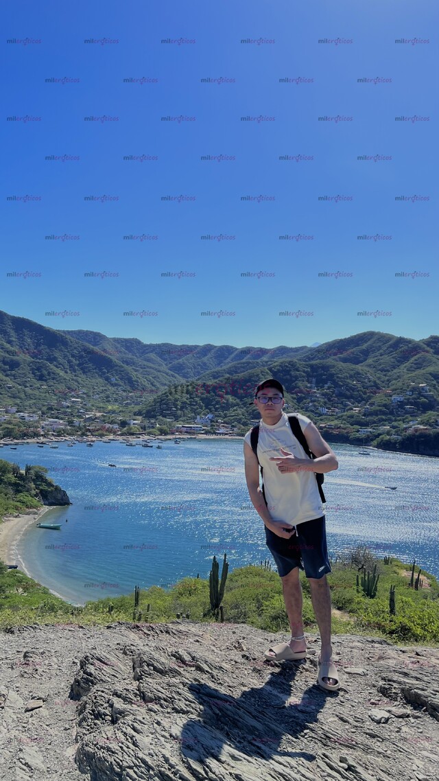 FOTOS DE DOTADO, CARIÑOSO, COMPLACIENTE. ATRÉVETE A TOCAR SIN MANOS SI PUEDES