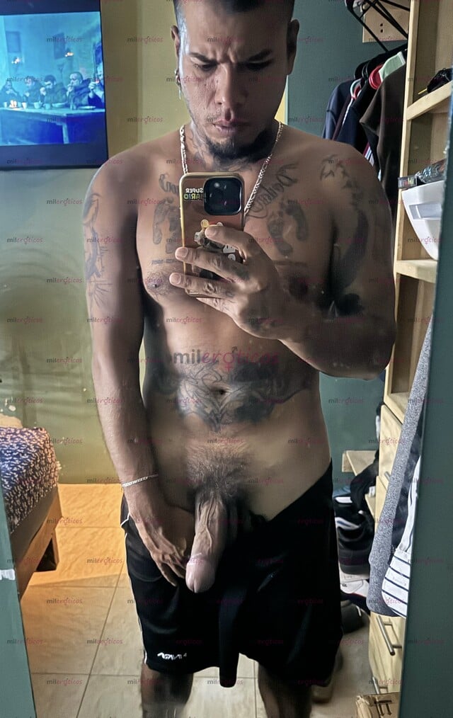 FOTOS DE CHACAL BISEXUAL VERGON Y NALGÓN VARONIL TATUADO 20CM MTY