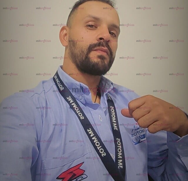 FOTOS DE HORA 100 SOY FERNANDO , DISPUESTO A COMPLACERTE Y LLENARTE DE PLACER