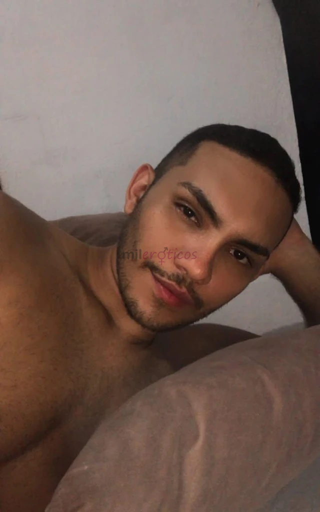 Procurando uma companhia agradavel pra curtir passar o tempo relaxar entao sou um rapaz bem educado cheiroso e atencioso prezo por uma boa conversa an...