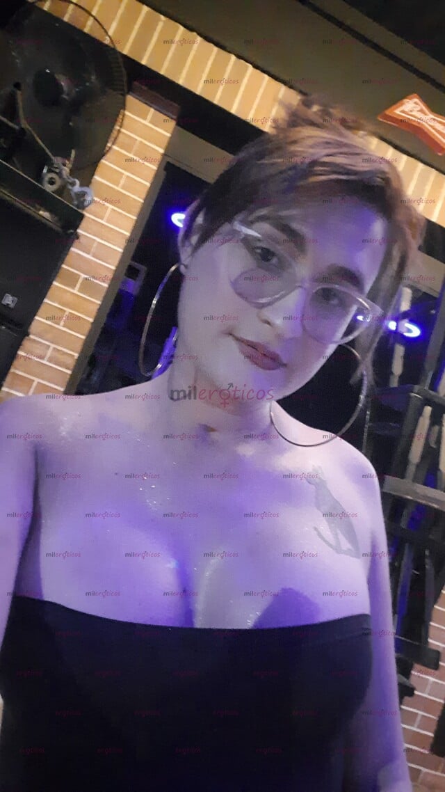 FOTOS DE HERMOSA TRANS CON GRANDES ATRIBUTOS TETAS GRANDES Y CADERAS PRONUNCIADAS