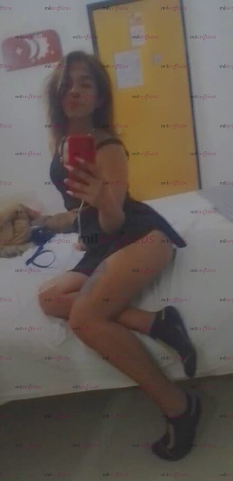 FOTOS DE FLAQUITA CALIENTE CON GANAS DE TU VERGA Y ANSIOSA DE SENTIR TU VERGA