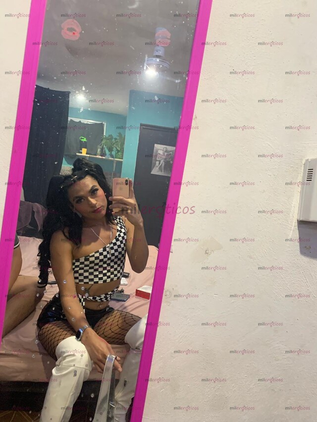 FOTOS DE TU MUÑEQUITA DE MATTEL....ME LLAMO CLOE KARPOVA ENCANTA.