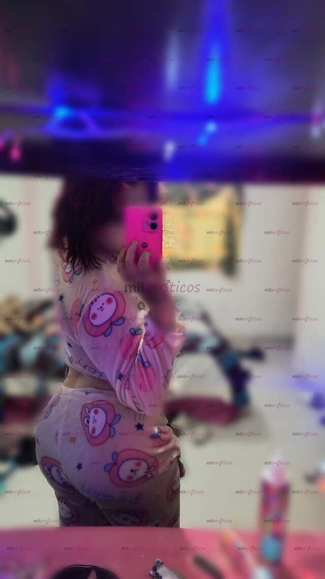 FOTOS DE PUTITA CACHONDA ESPERANDO TU VERGA RIKA PAPI