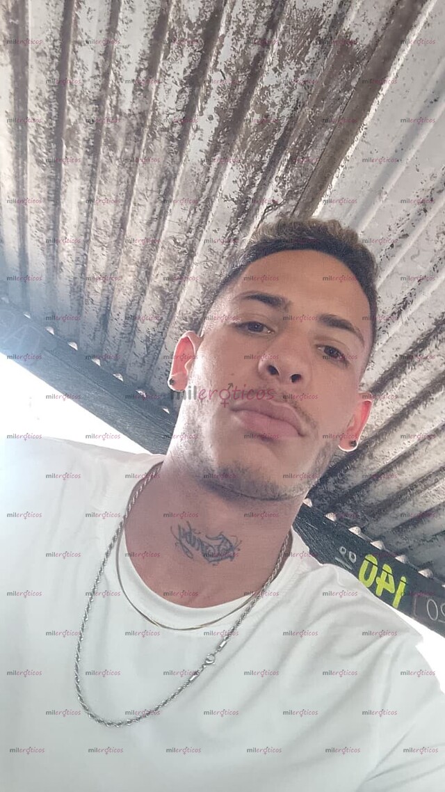 FOTOS DE SOLO UNOS DÍAS EN TU CIUDAD SOY EL MUÑECO CUBANO CON UN REGALITO DE 23