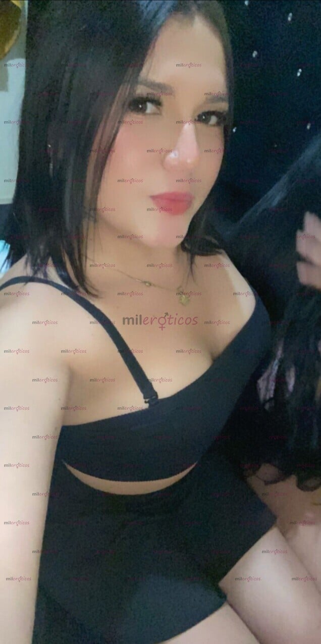 FOTOS DE ÚNICA TRANS NATURAL CON SENOS HORMONIZADOS FEMENINA CULONA RICA EN MAMADAS PROFU
