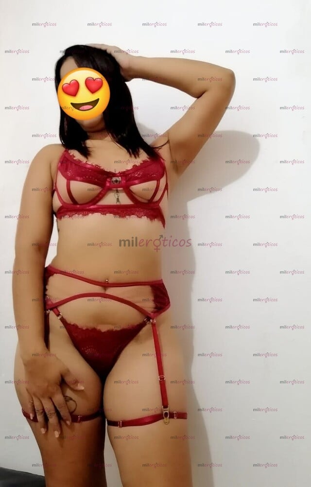 FOTOS DE CHICA NUEVA EN LA PÁGINA, VANESSA COMPLACIENTE EN LA CAMA