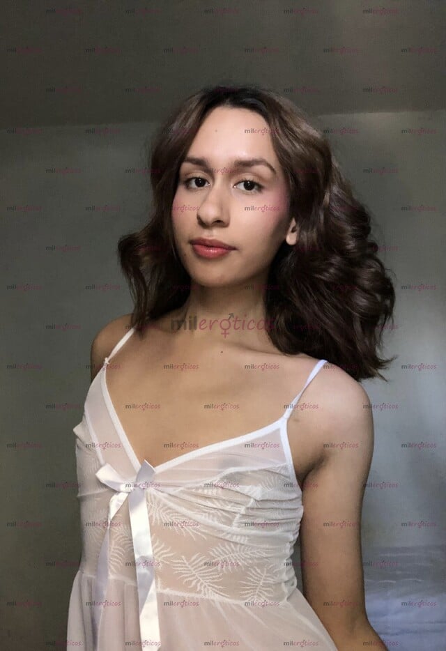 FOTOS DE NIÑA TRANS DE 18 AÑOS DELGADITA Y FEMENINA