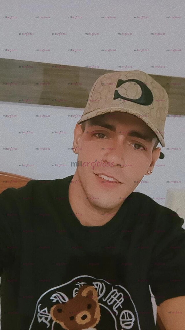 FOTOS DE POTRO VERGÓN ACTIVO QUIERE COMPLACERTE EN LA CAMA Y PARTIR TE EL CULO