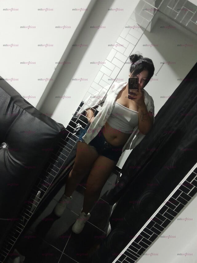 FOTOS DE CANDY LOLLIPOP DISFRUTA DE RICO ORAL Y RICA PUSSY CHICA CURVY BBW