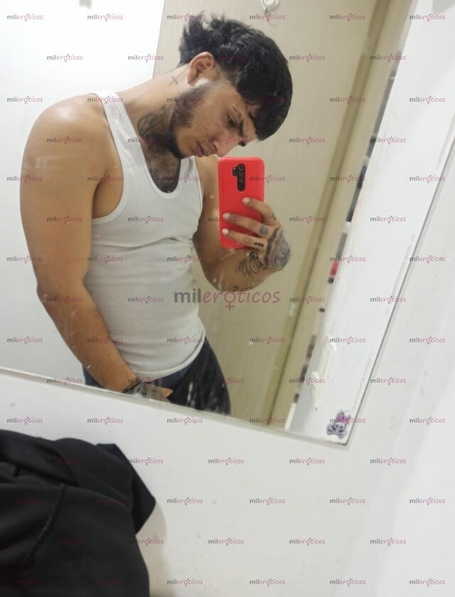 FOTOS DE HOLA. VENEZOLANO ARRECHO. CON GANAS DE DEJAR LA MEJOR EXPERIENCIA PARA TI !