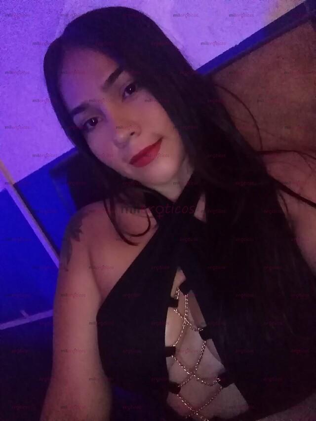 FOTOS DE DANIELA LINDA LLANERITA SUPER ARRECHA DAME TU LECHITA PAPI