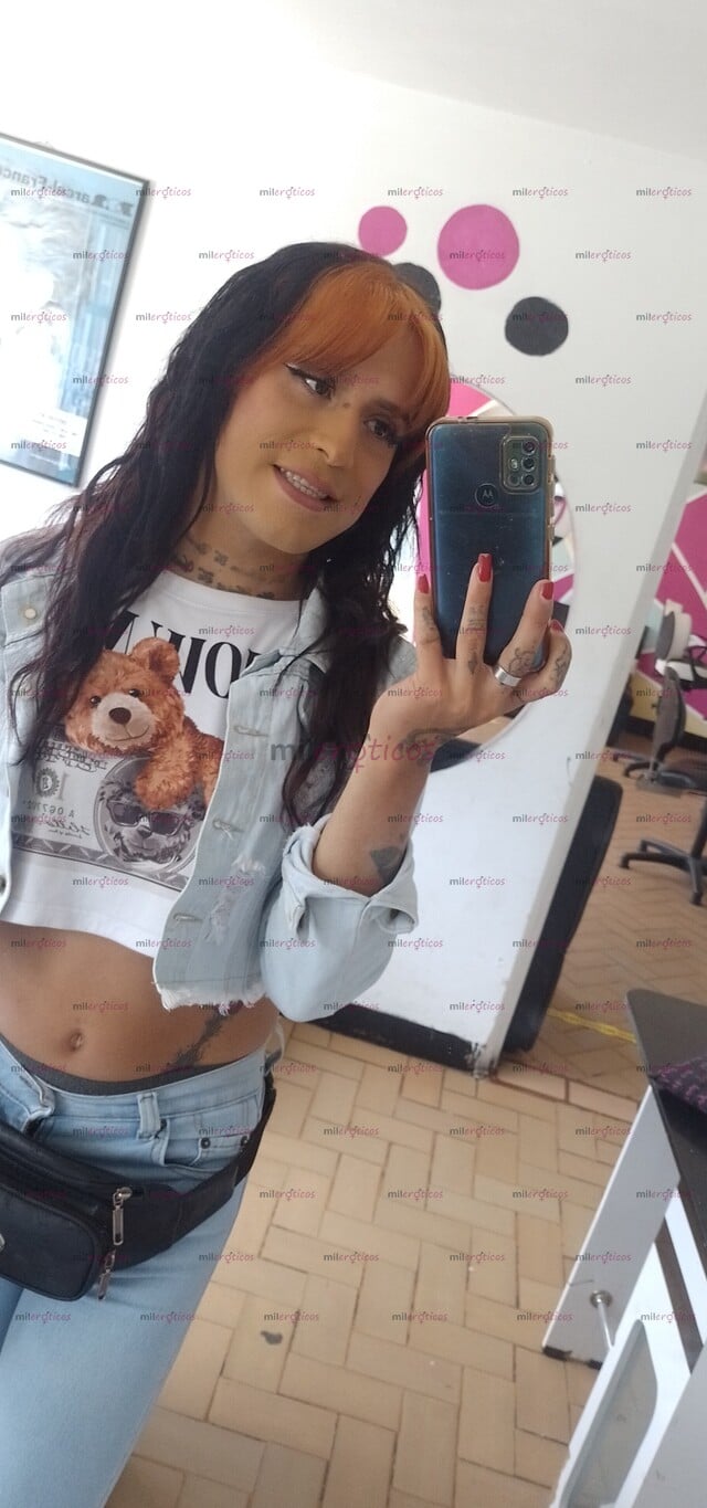 FOTOS DE CHICA JOVEN TATUADA DELGADA VERSATIL CON GANAS DE CUMPLIR TUS GUSTOS HABLAME.