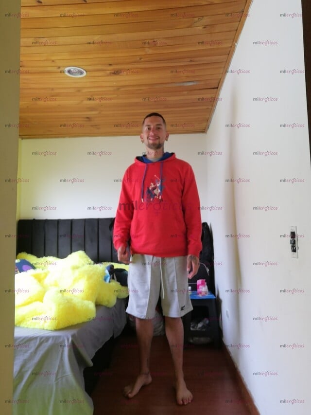 FOTOS DE HOLA SOY VALENTINO BUENA VERGA Y CULO FULL SEXAPIL PERVERSO BUENAS VERGA Y CULO