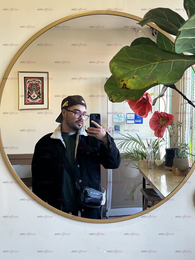 FOTOS DE CHICO NUEVO EN LA CIUDAD CON GANAS DE CONOCER HOMBRES MADUROS INTERESANTES