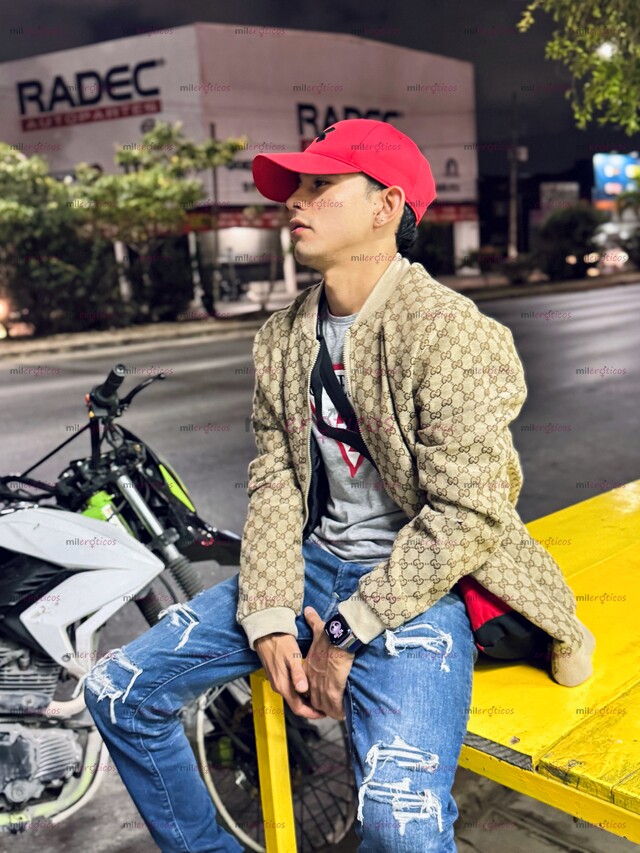 FOTOS DE COLOMBIANO FLACO TONIFICADO DE PASO EN TU CIUDAD