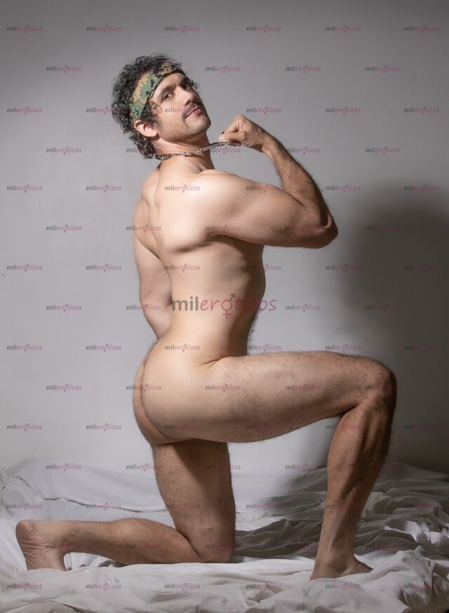 FOTOS DE JUAN MARTÍN SEXO GAY CON MASAJE DOTADO, MUSCULAR, ALTO Y NALGÓN