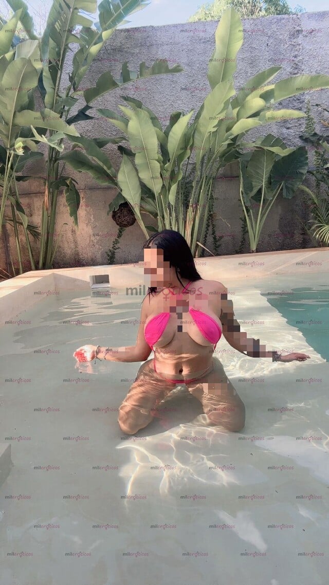 FOTOS DE NALGONA Y TETONA DISPUESTA A SACÁRTELA TODA !!!! FOTOS REALES!