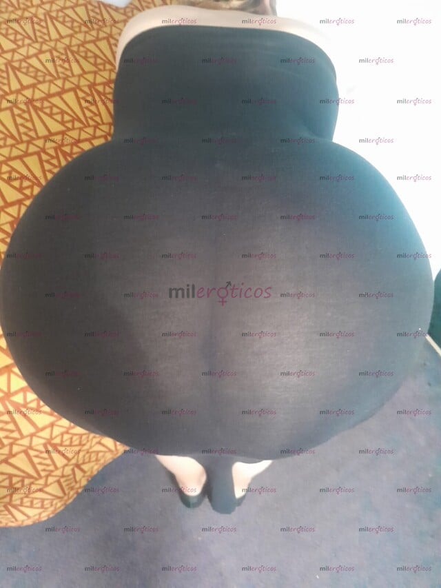 FOTOS DE DELICIOSA BBW (GORDIBUENA) CON UN GIGANTESCO CULOTE QUE TE DEJARÁ SECO