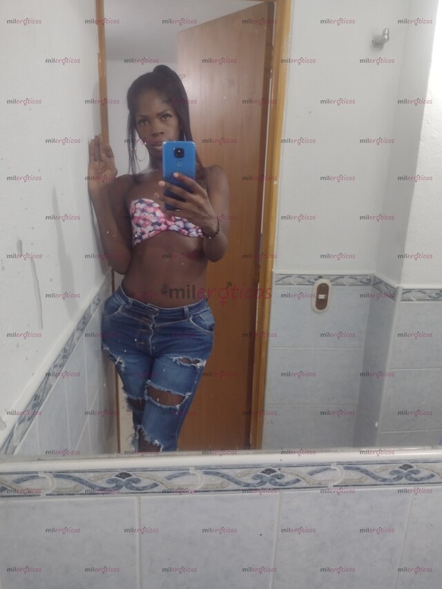 FOTOS DE CHICA TRANSEXUAL MORENA ACTIVA 100% GRAN VERGÓN