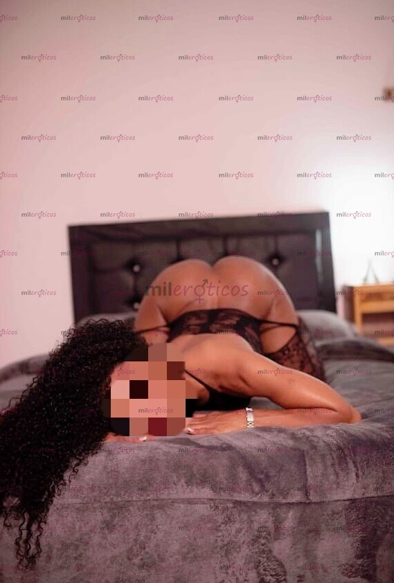 FOTOS DE MORENA PROMOCIÓN QUIERO ESTAR CONTIGO ESTOY BASTANTE CALIENTE