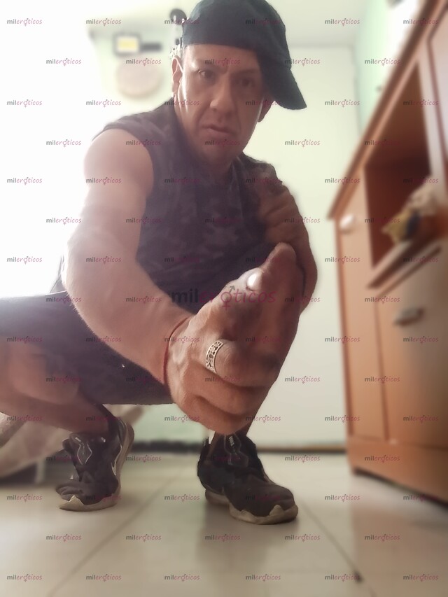 FOTOS DE CHAKAL MACHO DOMINANTE DULCERO PARA PERRAS SUMISAS